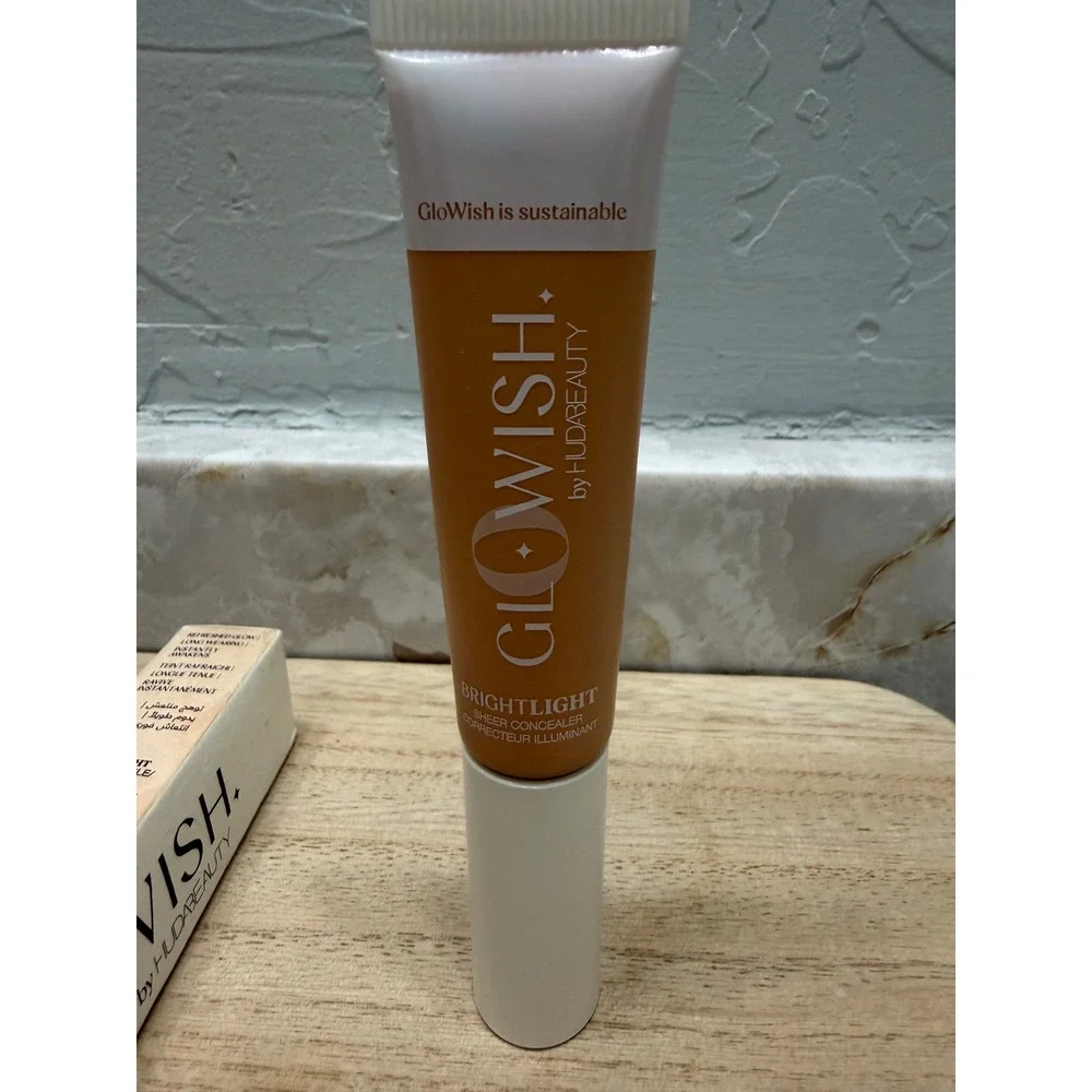 GLOWISH by HUDABEAUTY Brightlight Sheer Concealer 04 Light Medium 0.35 Fl Oz New